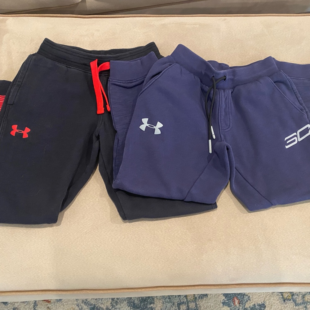 Under Armour Y small sweatpants